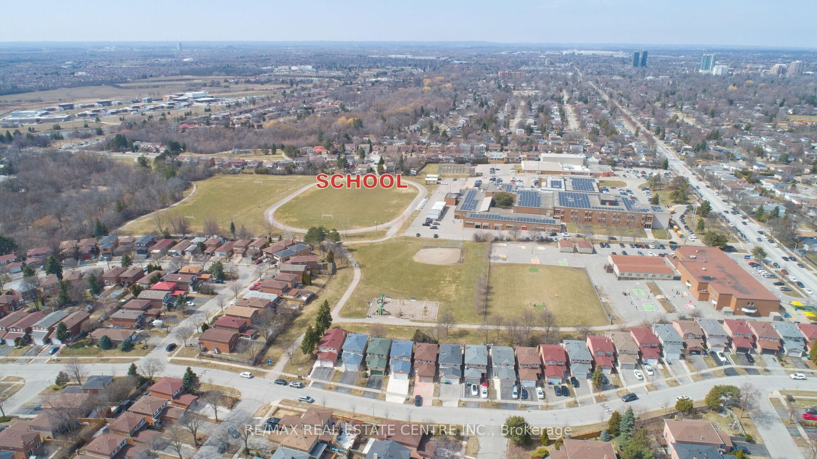 Detached House for sale at 34 Smithers Crescent, Brampton, Ontario, L6Y 3K8 - Brampton South - MLS: W12941596