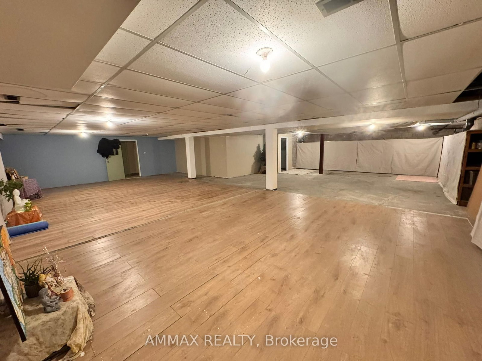 1746 Jane Street - Photo 2