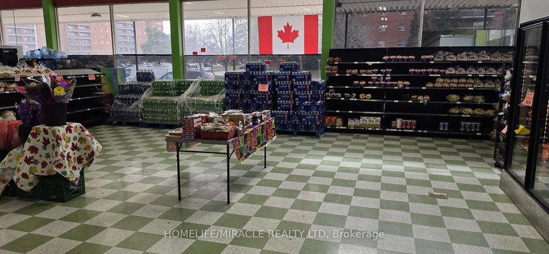 3445 Fieldgate Dr, Mississauga, L4X 2J4 | Image 3