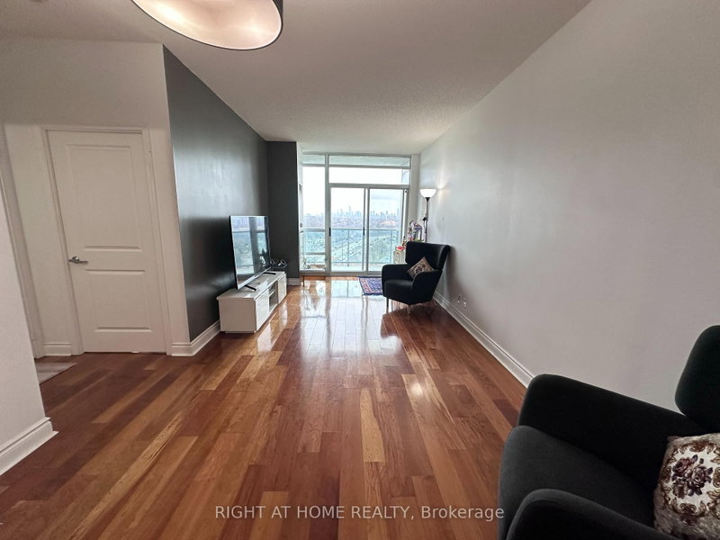 1701 - 1900 Lake Shore Boulevard W