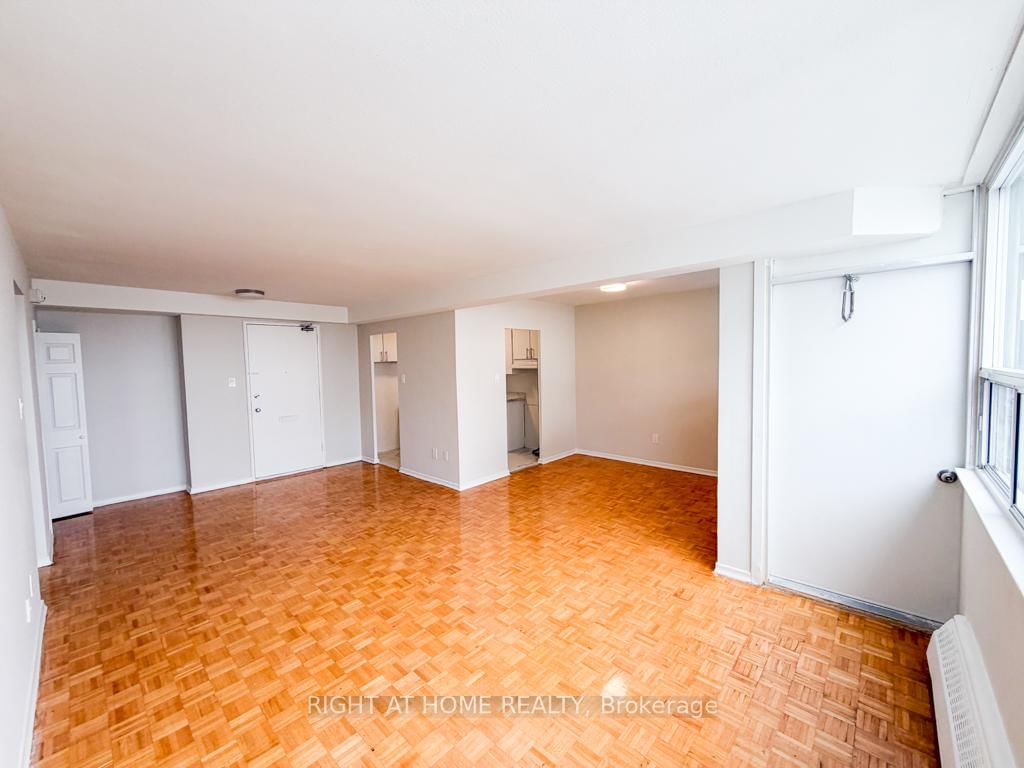 1442 Lawrence Avenue W, Unit 1010 - Photo 10