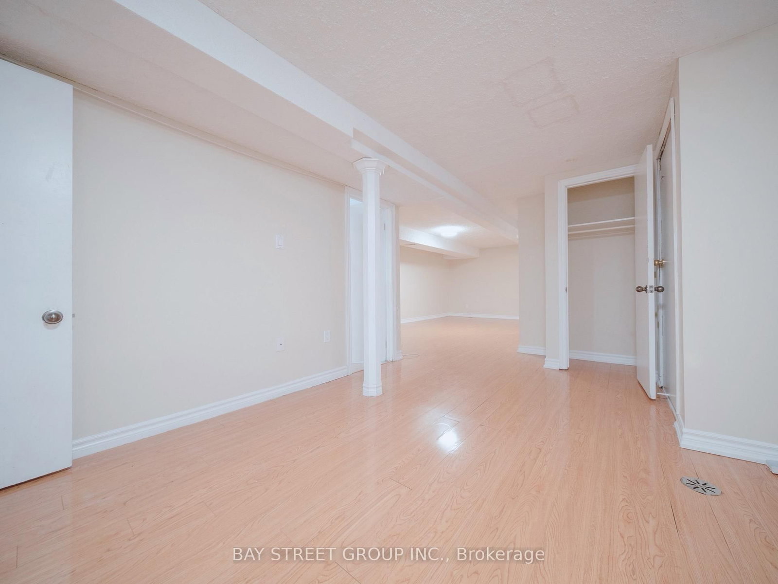 56 Corby Crescent, Unit Lower - Photo 10
