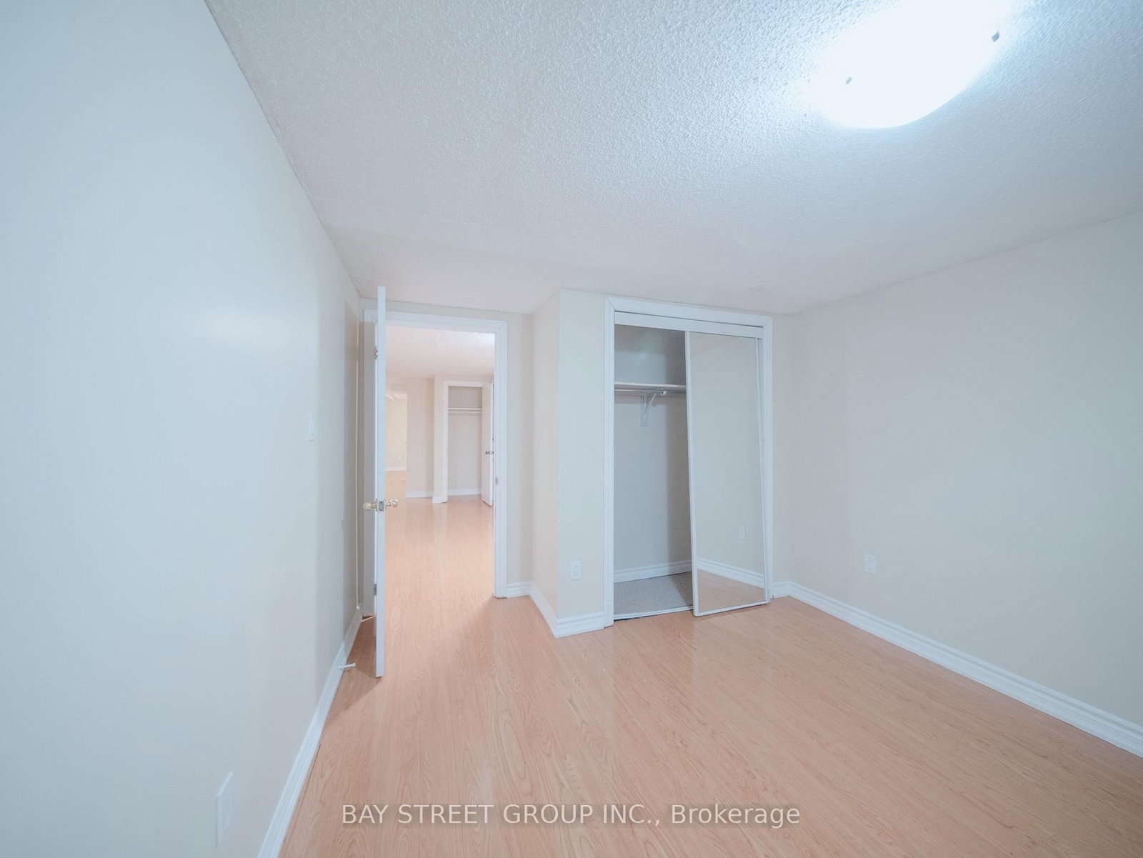 56 Corby Crescent, Unit Lower - Photo 13