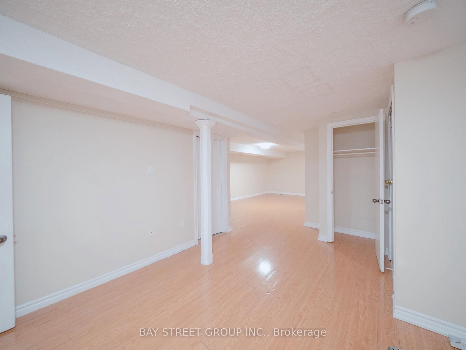56 Corby Crescent, Unit Lower - Photo 4