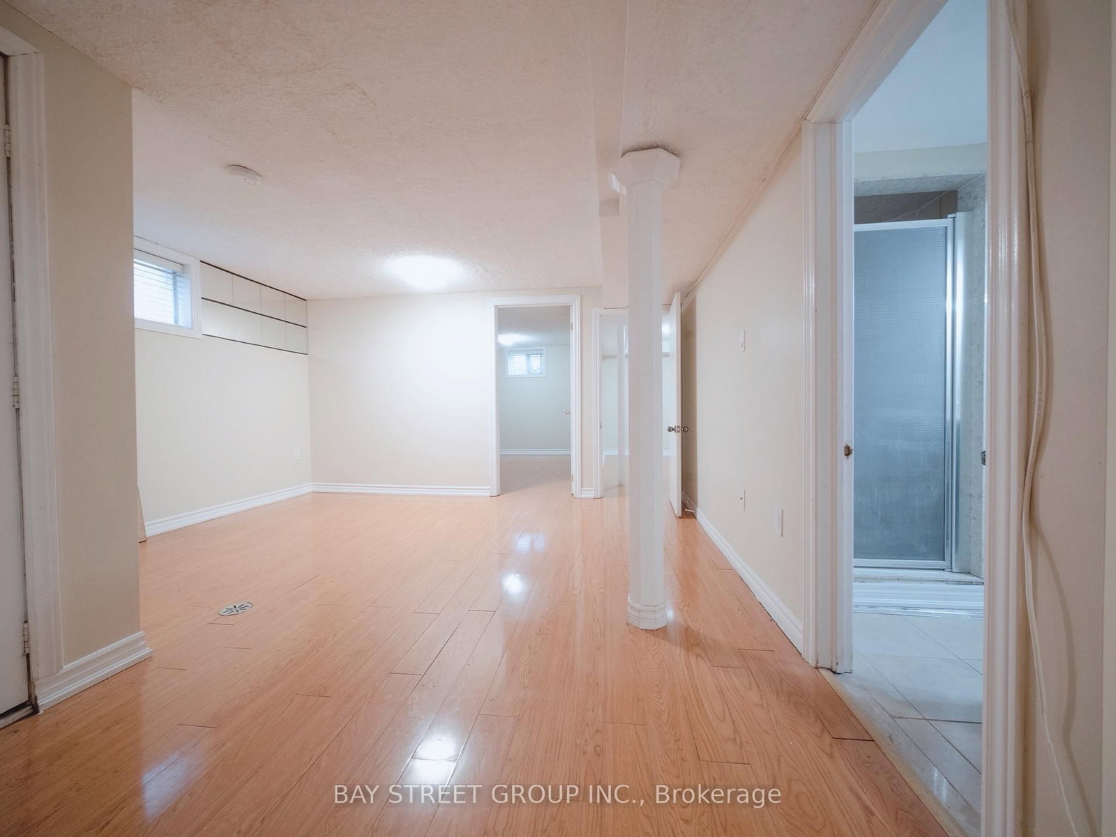 56 Corby Crescent, Unit Lower - Photo 5