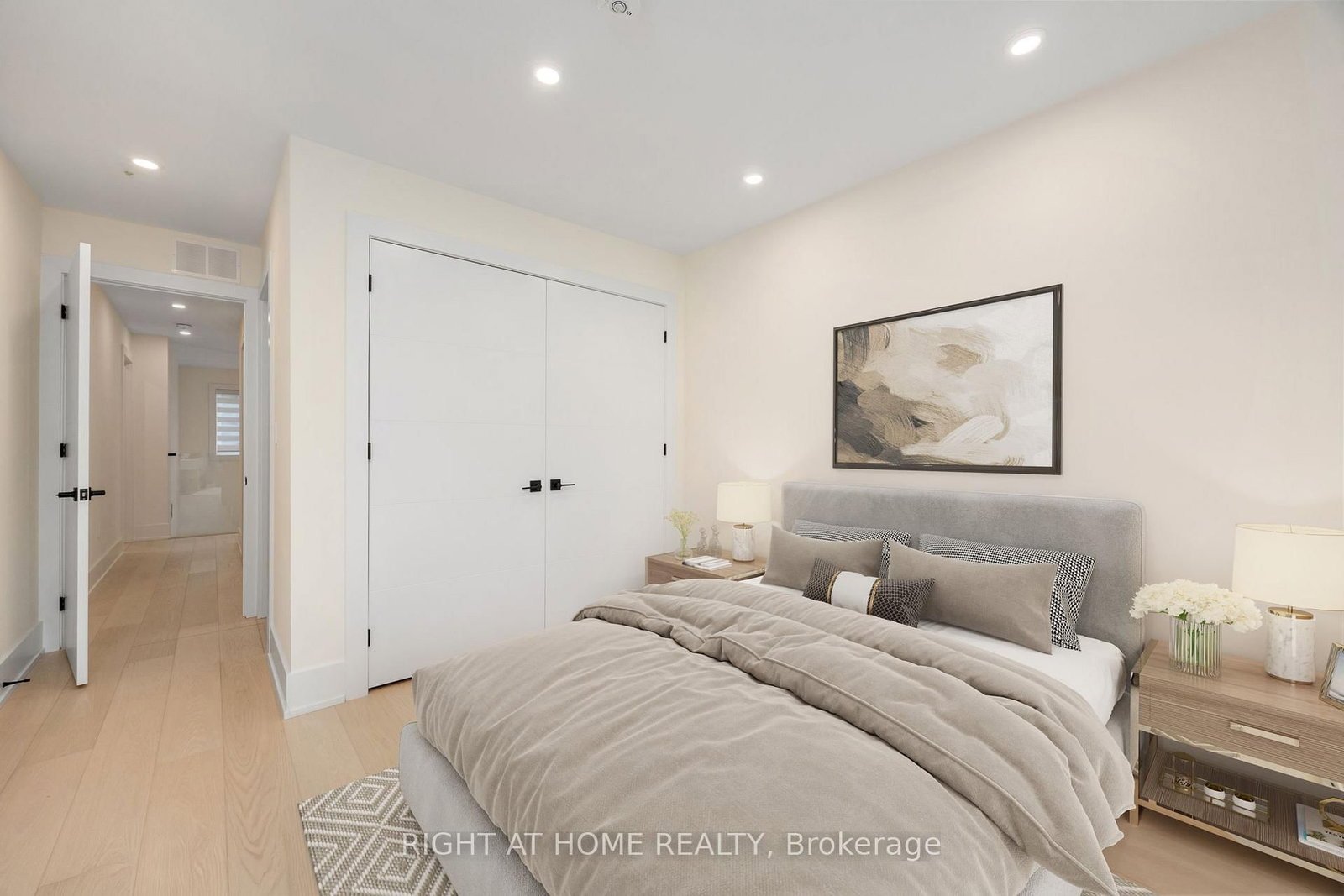 Detached House for sale at 584 WALKERS Line, Burlington, Ontario, L7N 2E5 - Roseland - MLS: W12942902