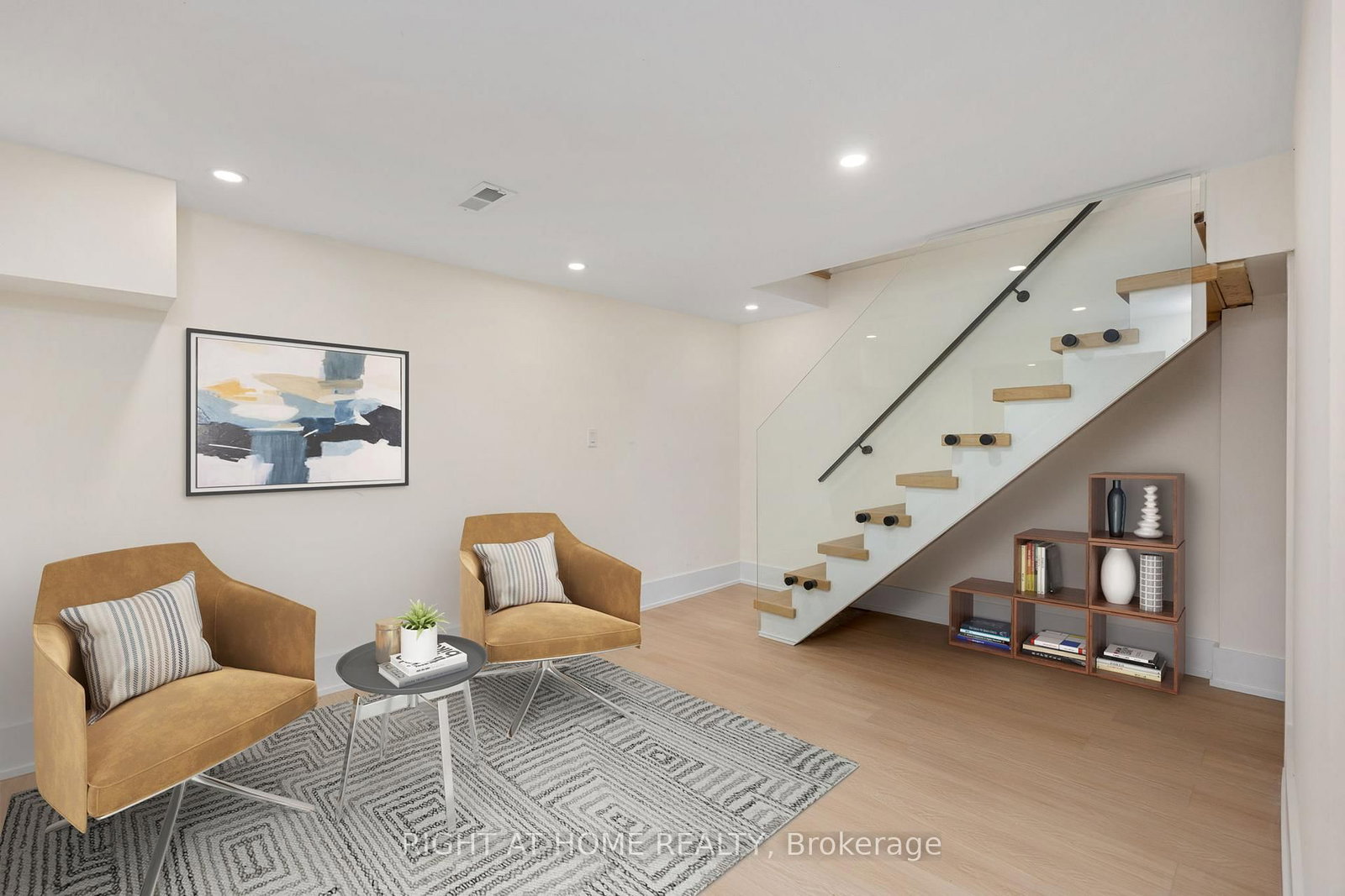 Detached House for sale at 584 WALKERS Line, Burlington, Ontario, L7N 2E5 - Roseland - MLS: W12942902