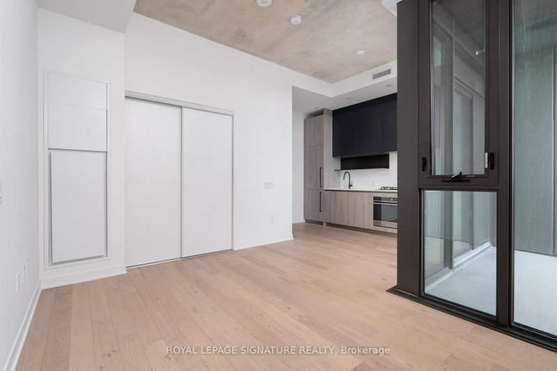 home for lease on 803-2625 Dundas Street W