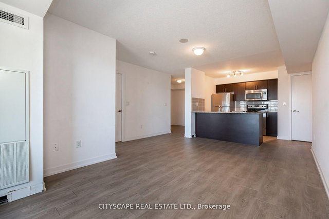 1910 - 1410 Dupont Street