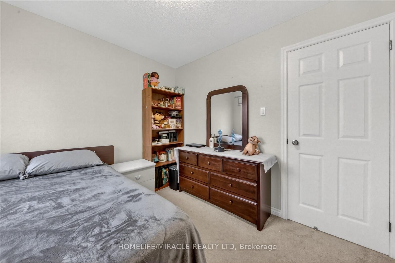 Semi-Detached House for sale at 113 Fanshawe Drive, Brampton, Ontario, L6Z 1A8 - Heart Lake West - MLS: W12943568