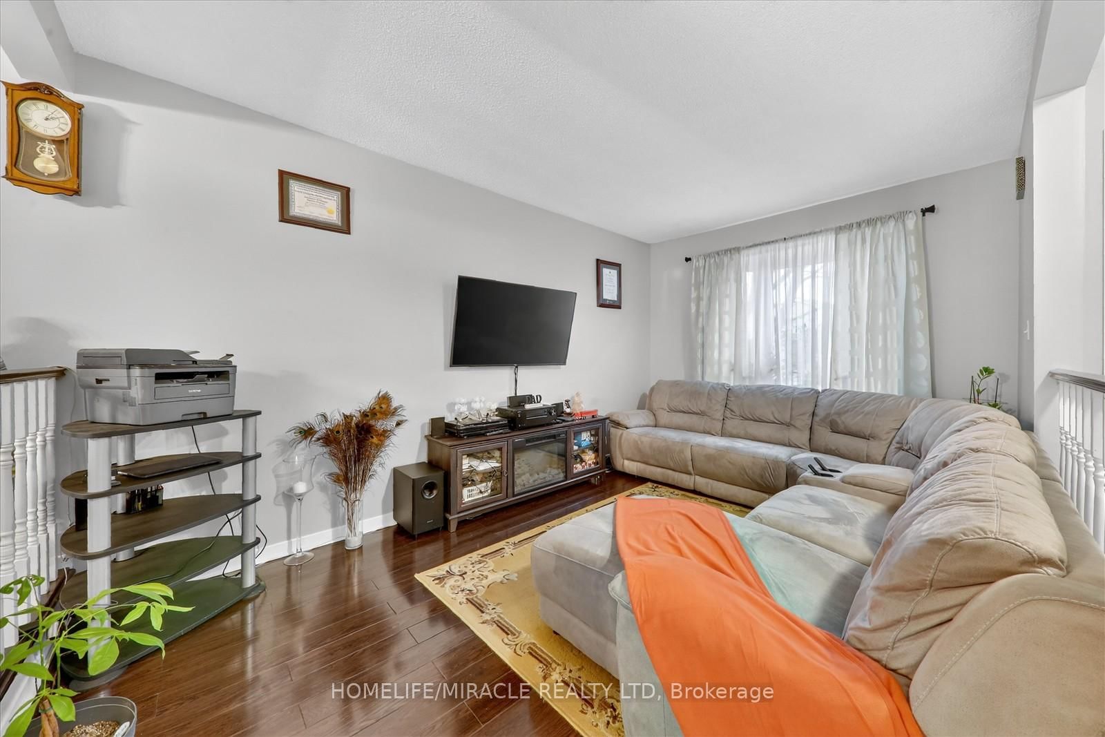 Semi-Detached House for sale at 113 Fanshawe Drive, Brampton, Ontario, L6Z 1A8 - Heart Lake West - MLS: W12943568