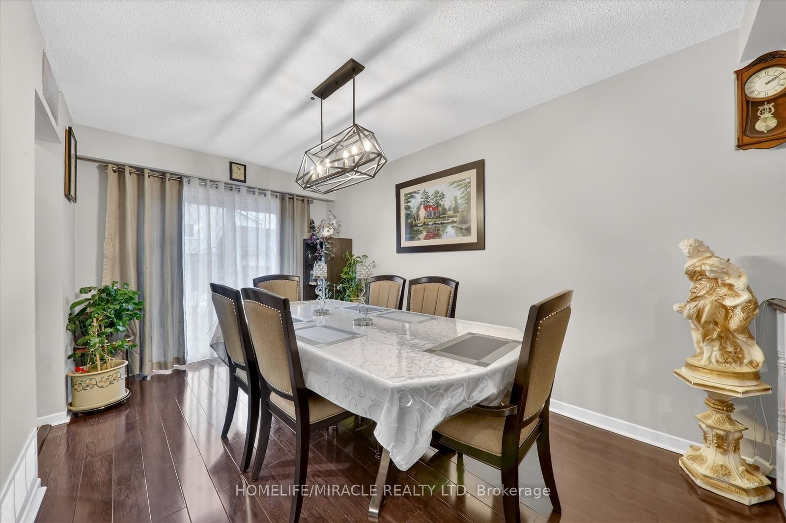 Semi-Detached House for sale at 113 Fanshawe Drive, Brampton, Ontario, L6Z 1A8 - Heart Lake West - MLS: W12943568