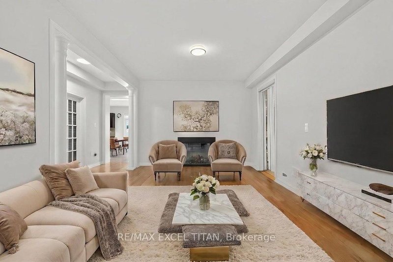 17 Tysonville Circ, Brampton, L7A 4A6 | Image 3