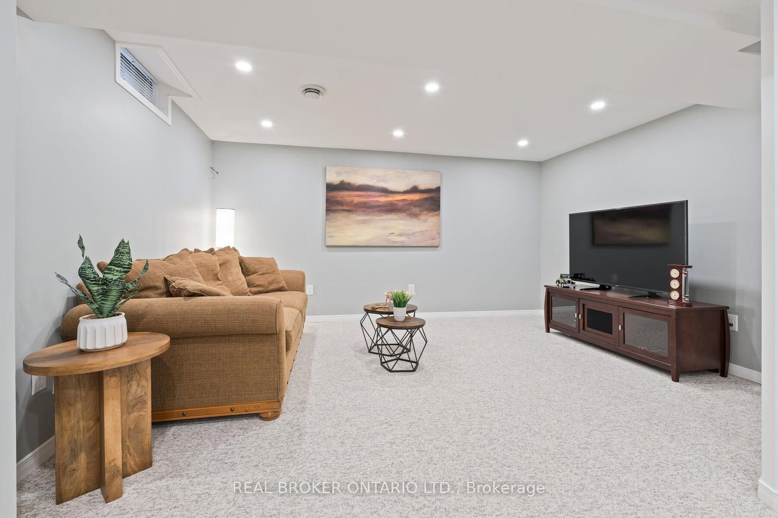 Detached House for sale at 15 Smith Drive, Halton Hills, Ontario, L7G 5K7 - Georgetown - MLS: W12943898