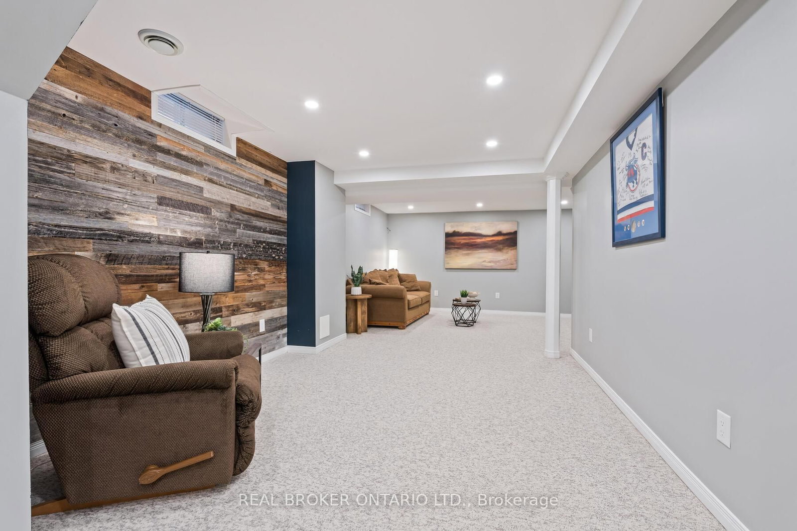 Detached House for sale at 15 Smith Drive, Halton Hills, Ontario, L7G 5K7 - Georgetown - MLS: W12943898