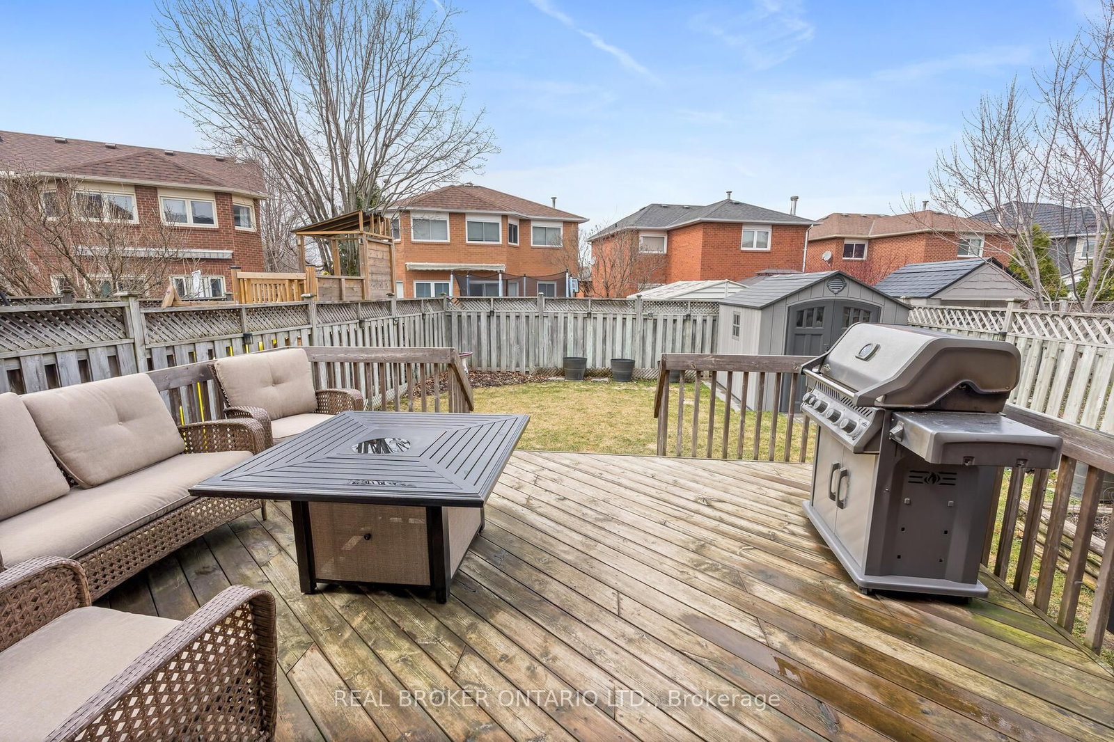 Detached House for sale at 15 Smith Drive, Halton Hills, Ontario, L7G 5K7 - Georgetown - MLS: W12943898