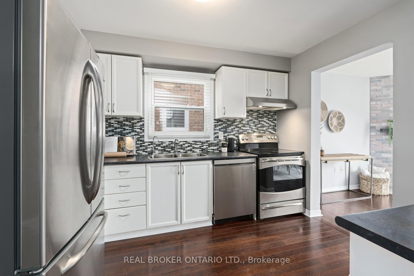 Detached House for sale at 15 Smith Drive, Halton Hills, Ontario, L7G 5K7 - Georgetown - MLS: W12943898