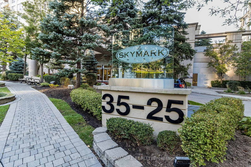 408 - 35 Kingsbridge Garden Circ, Mississauga, L5R 3Z5 | Image 2