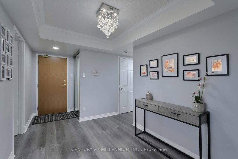 703 - 330 Mill St S, Brampton, L6Y 3V3 | Image 3