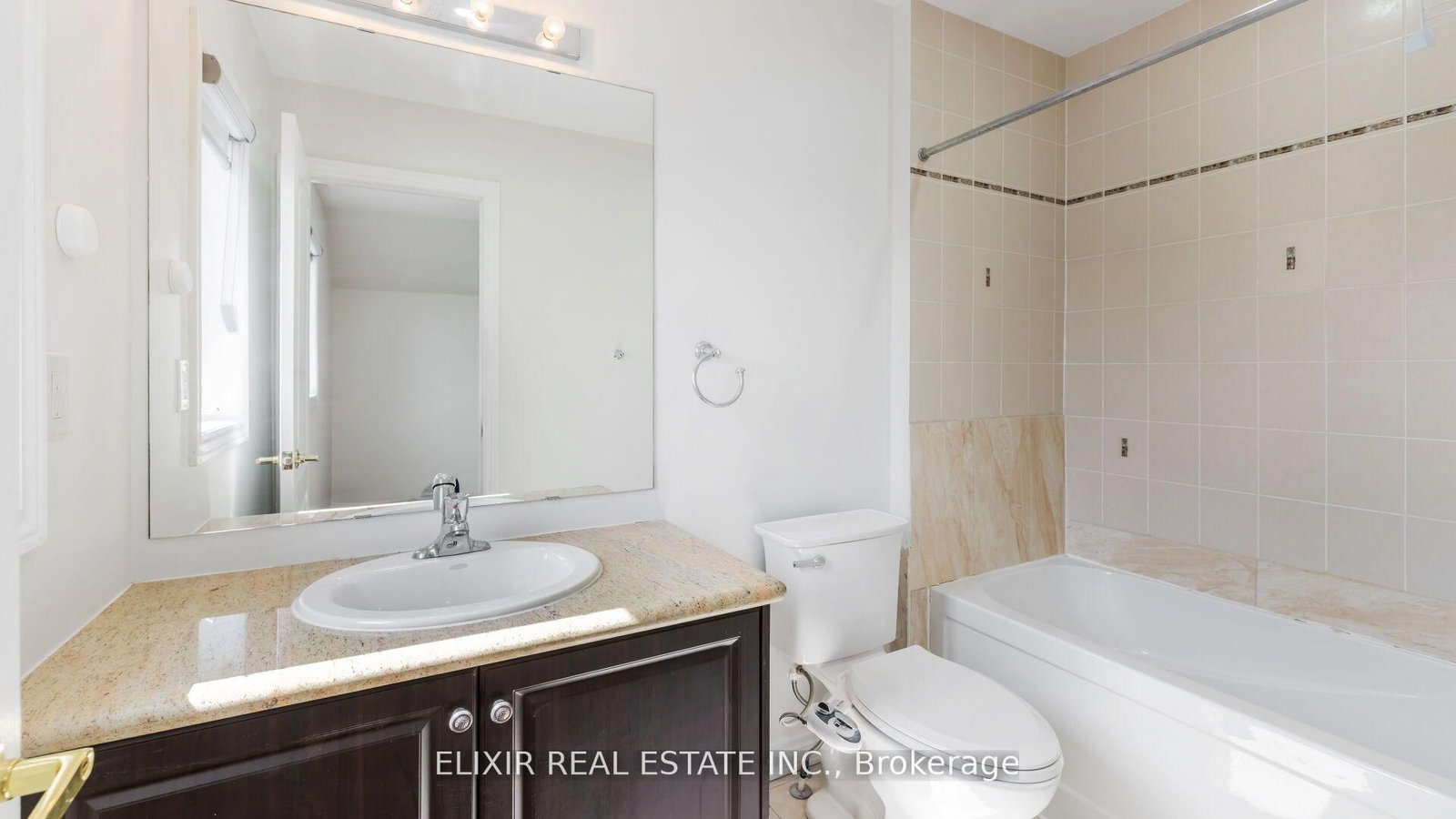 Detached House for lease at 396 Scott Boulevard, Milton, Ontario, L9T 0T2 - Scott - MLS: W12944096