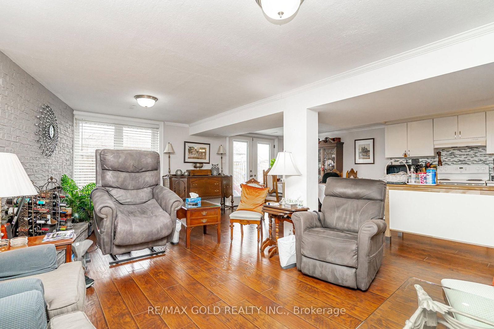 Detached House for sale at 23 Dunster Crescent, Brampton, Ontario, L6T 3J8 - Southgate - MLS: W12944126