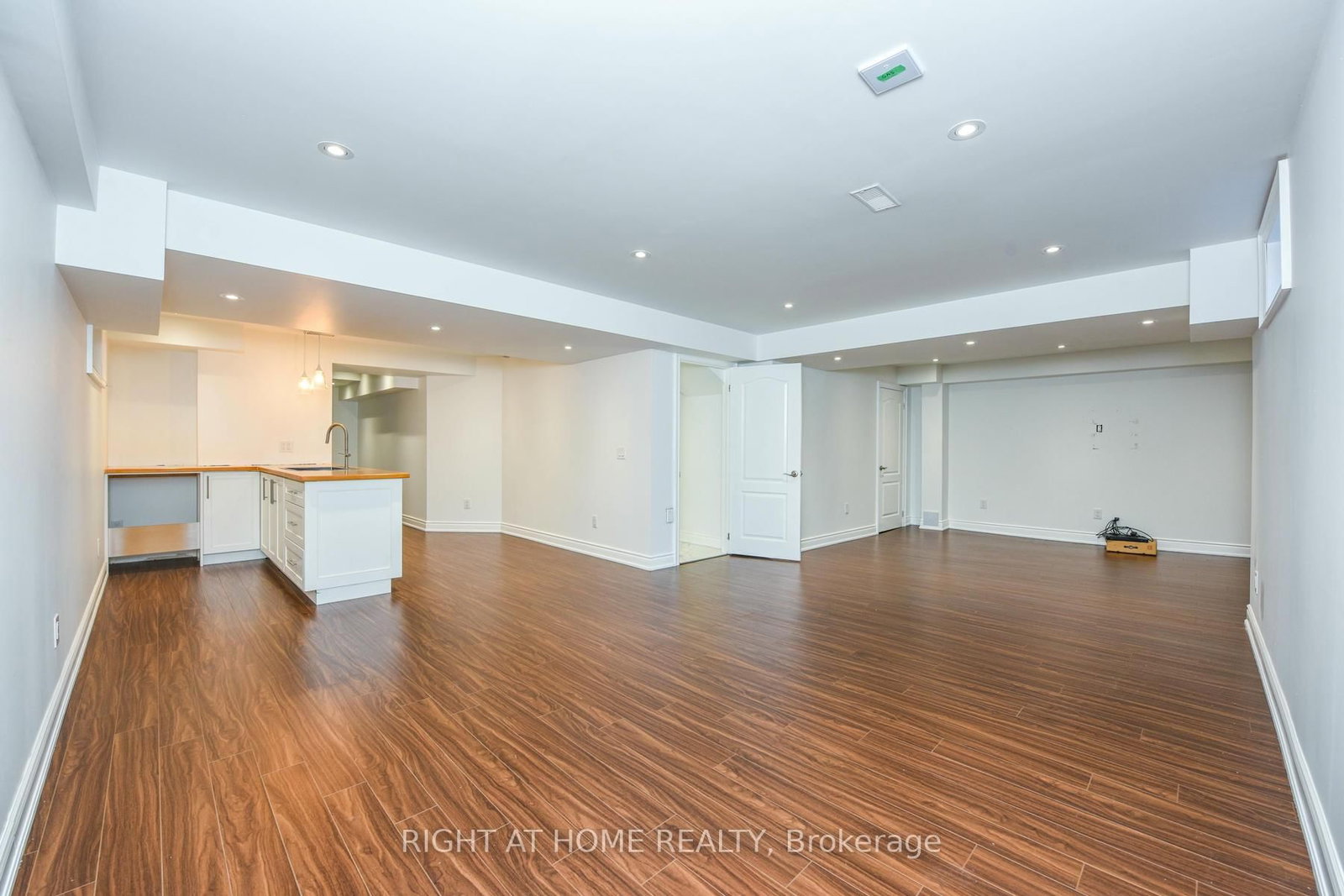 Detached House for sale at 3 Prairie Creek Crescent, Brampton, Ontario, L6Y 6C9 - Bram West - MLS: W12944130