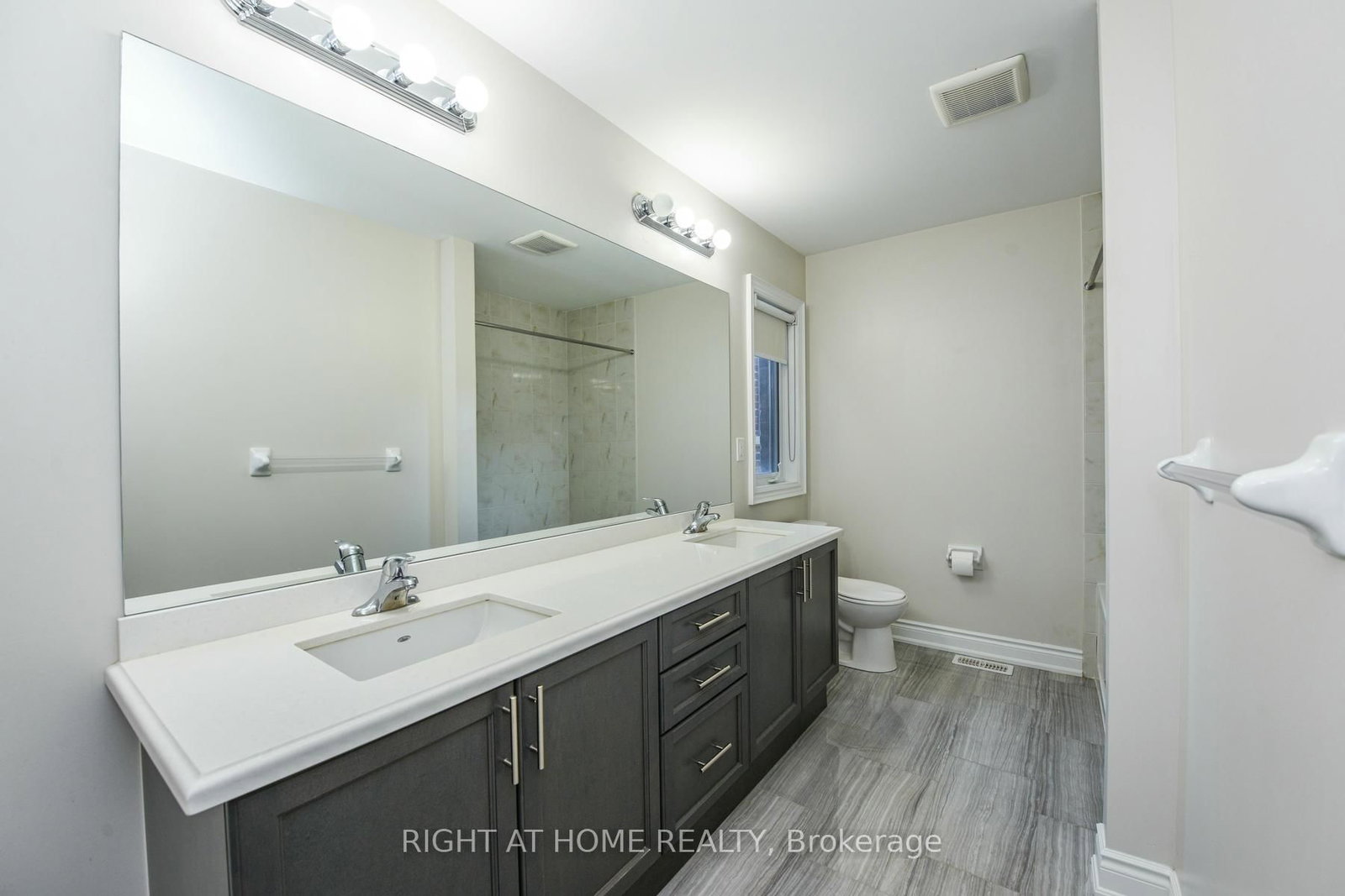 Detached House for sale at 3 Prairie Creek Crescent, Brampton, Ontario, L6Y 6C9 - Bram West - MLS: W12944130