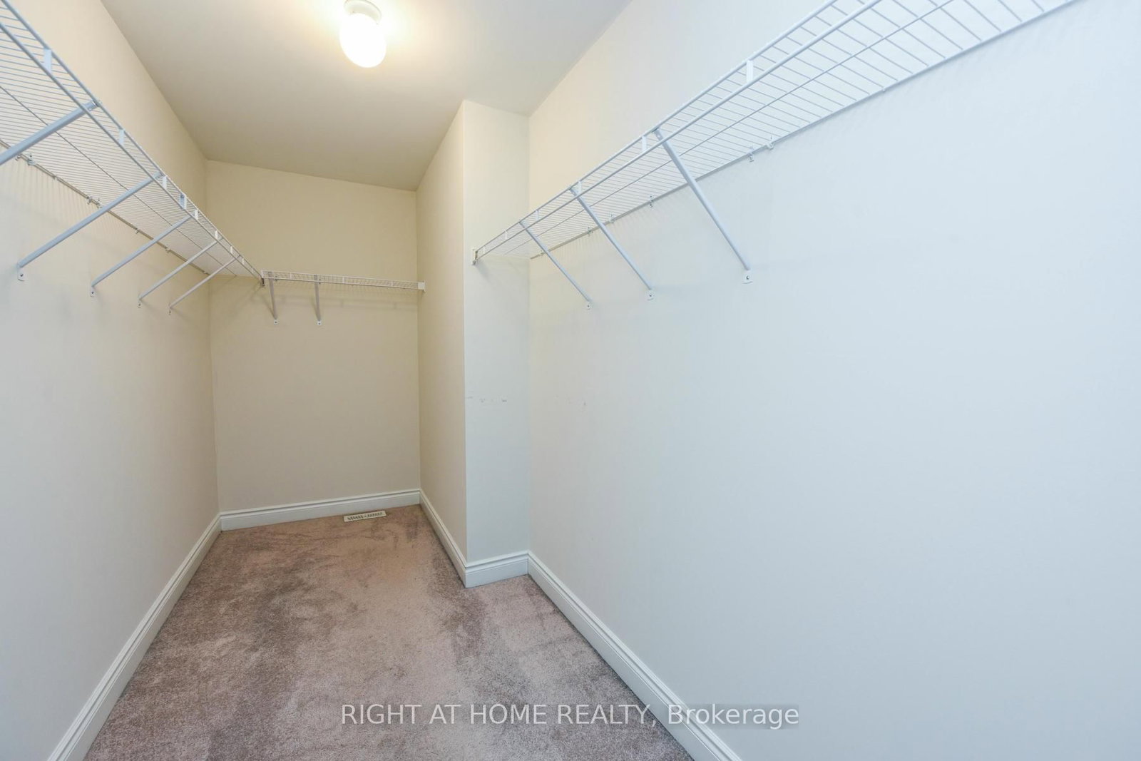 Detached House for sale at 3 Prairie Creek Crescent, Brampton, Ontario, L6Y 6C9 - Bram West - MLS: W12944130