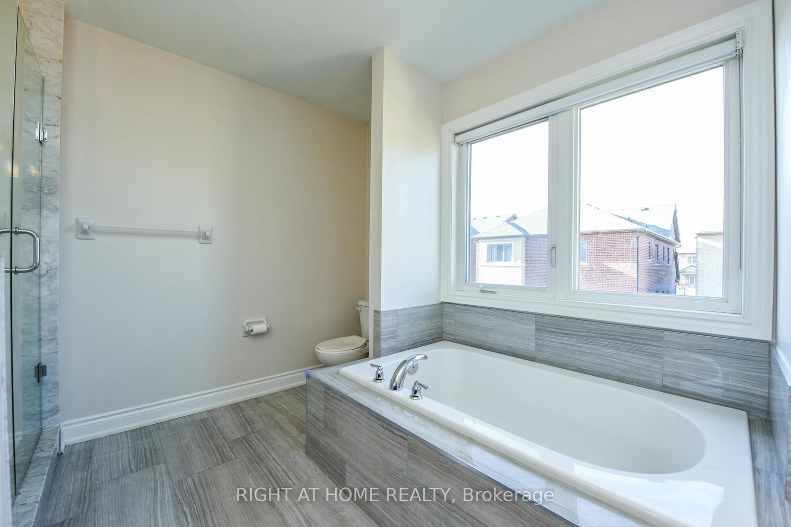 Detached House for sale at 3 Prairie Creek Crescent, Brampton, Ontario, L6Y 6C9 - Bram West - MLS: W12944130