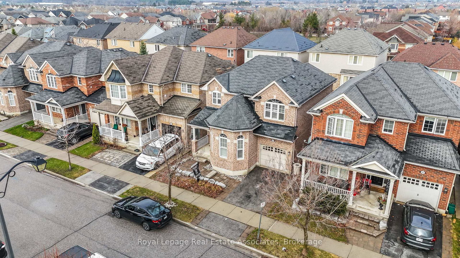 Detached House for sale at 291 Silver Court, Milton, Ontario, L9T 0N6 - Harrison - MLS: W12944248