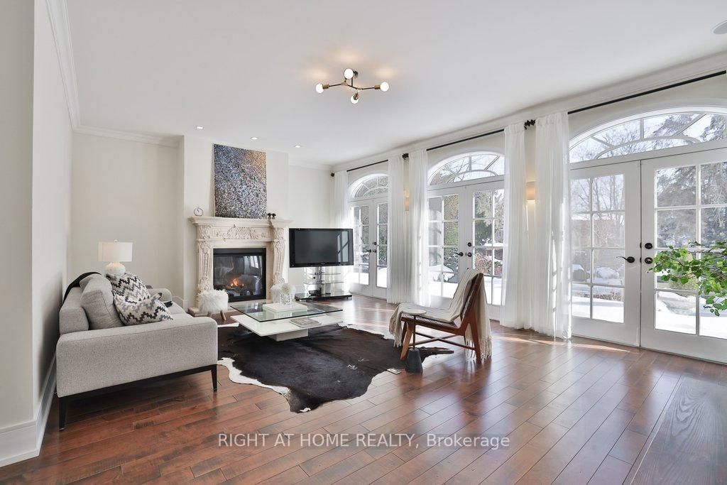 Detached House for sale at 471 Country Club Crescent, Mississauga, Ontario, L5J 2P9 - Clarkson - MLS: W12944366