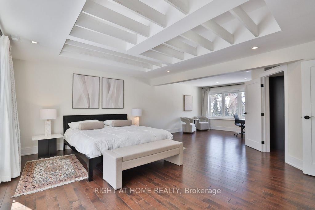 Detached House for sale at 471 Country Club Crescent, Mississauga, Ontario, L5J 2P9 - Clarkson - MLS: W12944366