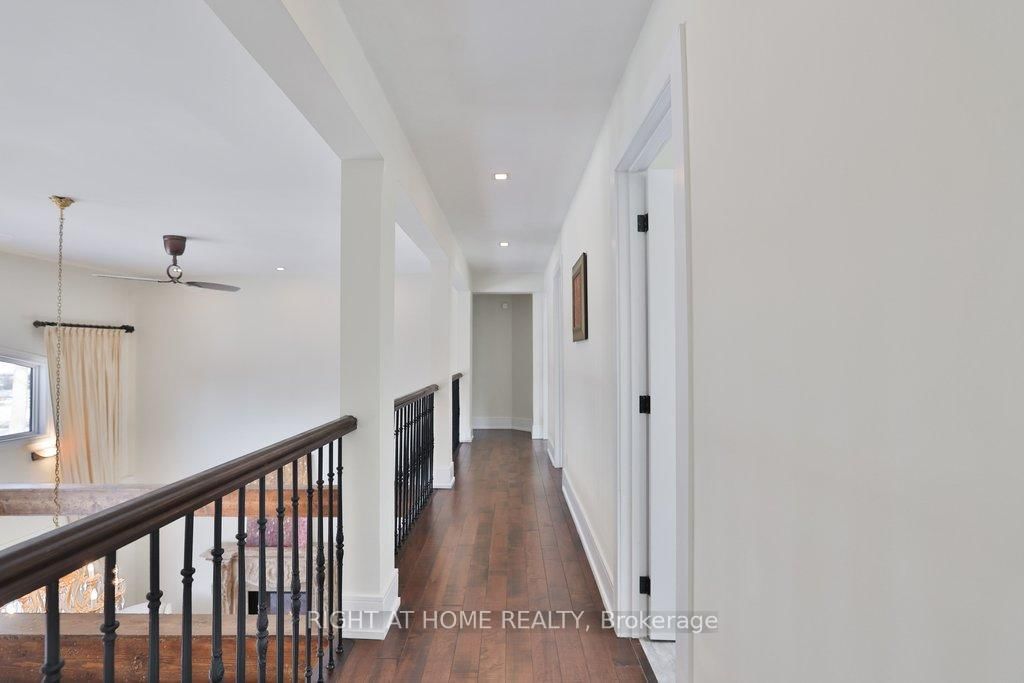 Detached House for sale at 471 Country Club Crescent, Mississauga, Ontario, L5J 2P9 - Clarkson - MLS: W12944366