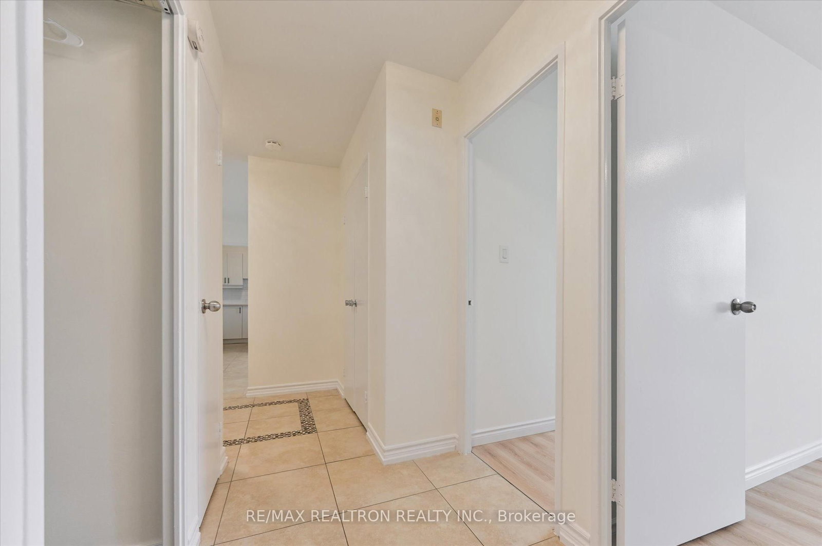 Condo for sale at 602-19 Four Winds Drive, Toronto, Ontario, M3J 2S9 - York University Heights - MLS: W12944368