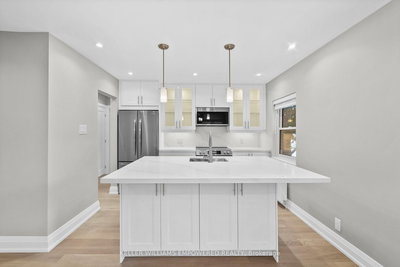 3 - 2665 Bloor St | Toronto | Image