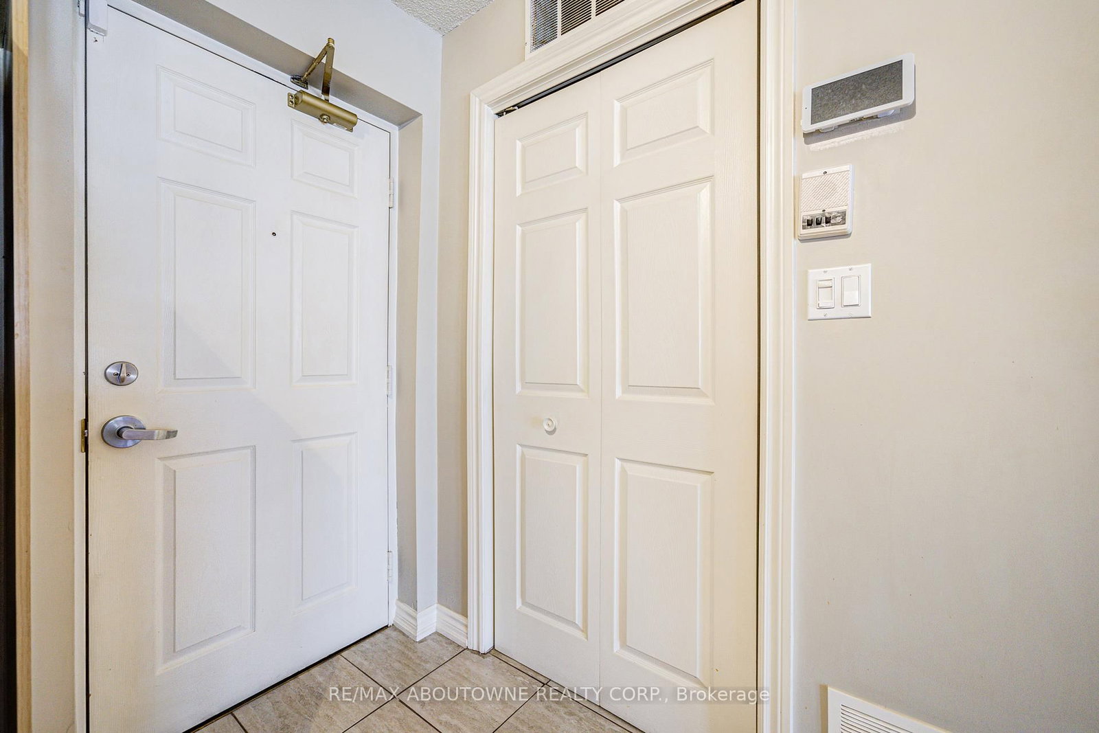 1490 Bishops Gate, Unit 109 - Photo 5