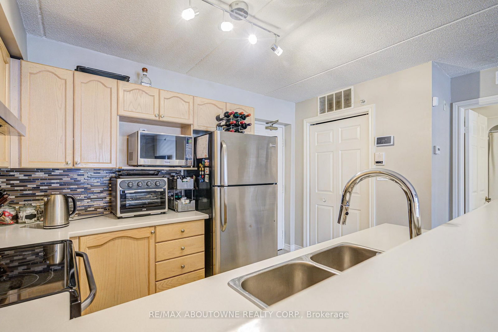 1490 Bishops Gate, Unit 109 - Photo 9