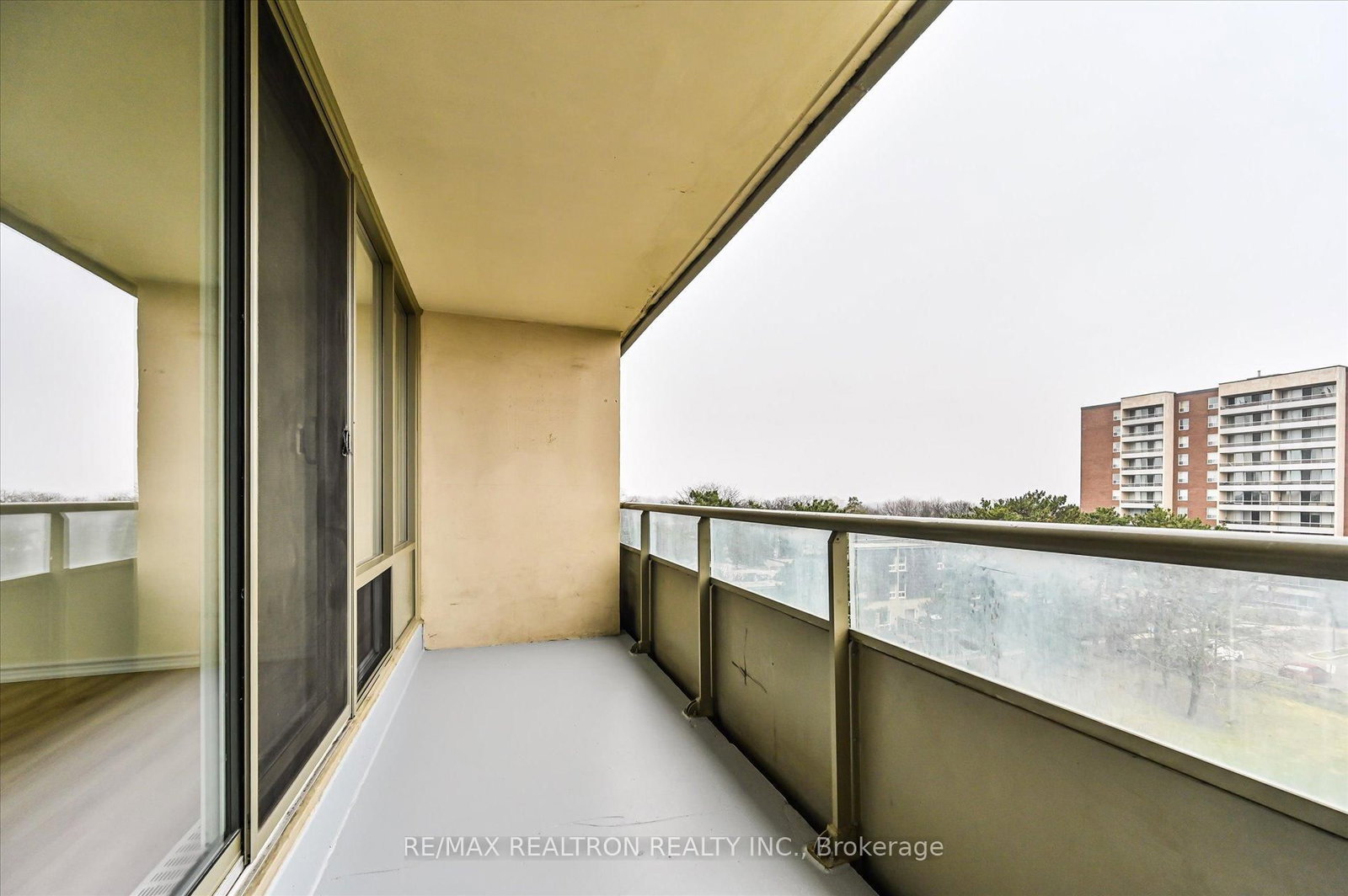 Condo for lease at 602-19 Four Winds Drive, Toronto, Ontario, M3J 2S9 - York University Heights - MLS: W12944478