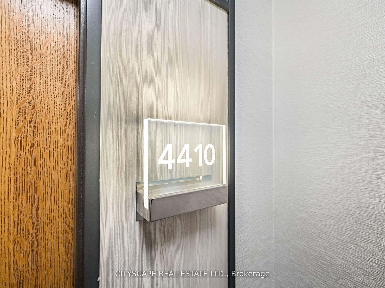 20 Shore Breeze Drive • #4410 • Toronto, ON photo 8