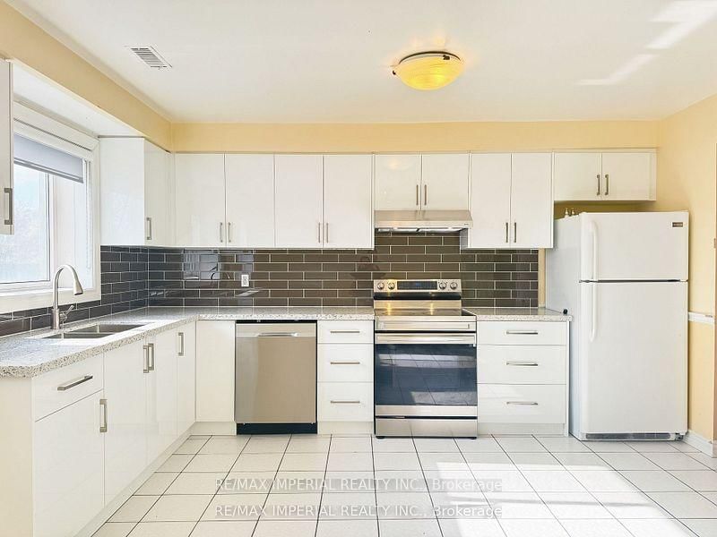 641A The Queensway, Toronto, M8Y 1K6 | Image 2