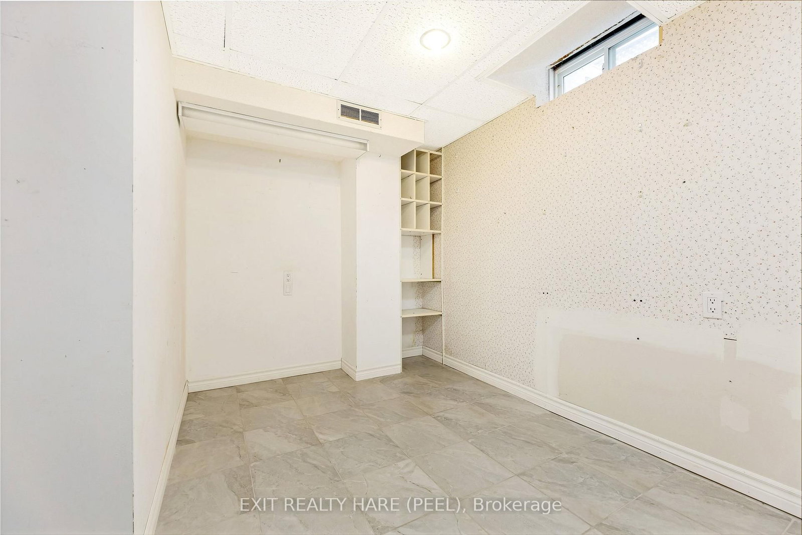 Detached House for sale at 6 Ruth Avenue, Brampton, Ontario, L6Z 3X4 - Heart Lake West - MLS: W12944780