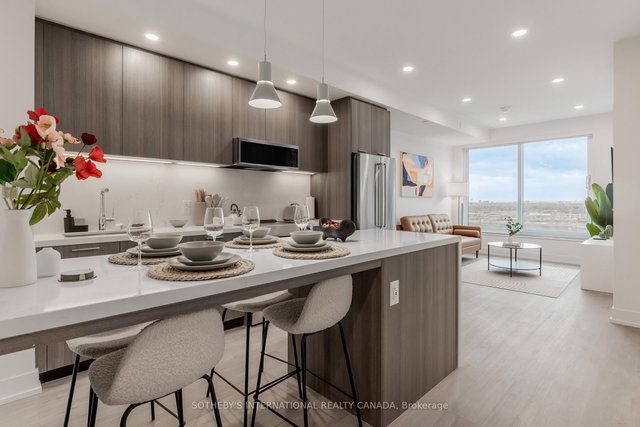 504 - 29 York Garden Way