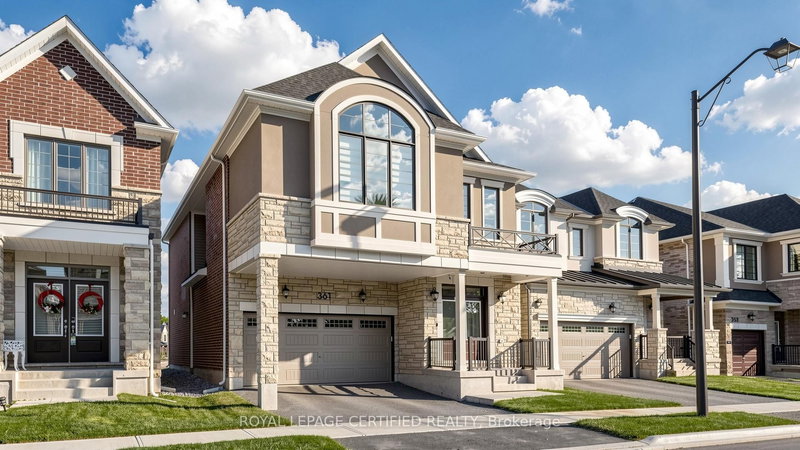 361 Marigold Cres, Milton, L9T 2X5 | Image 2