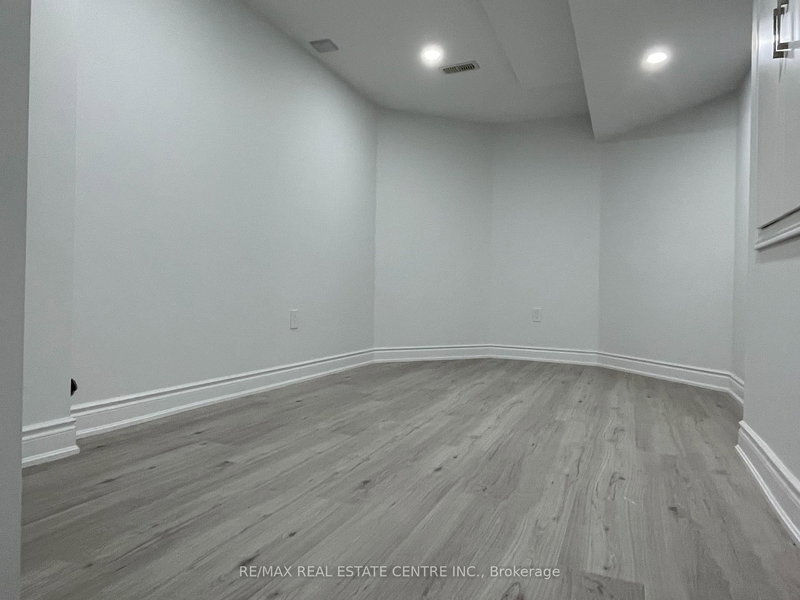 BSMT2 - 1 Branigan Cres, Halton Hills, L0P 1K0 | Image 3