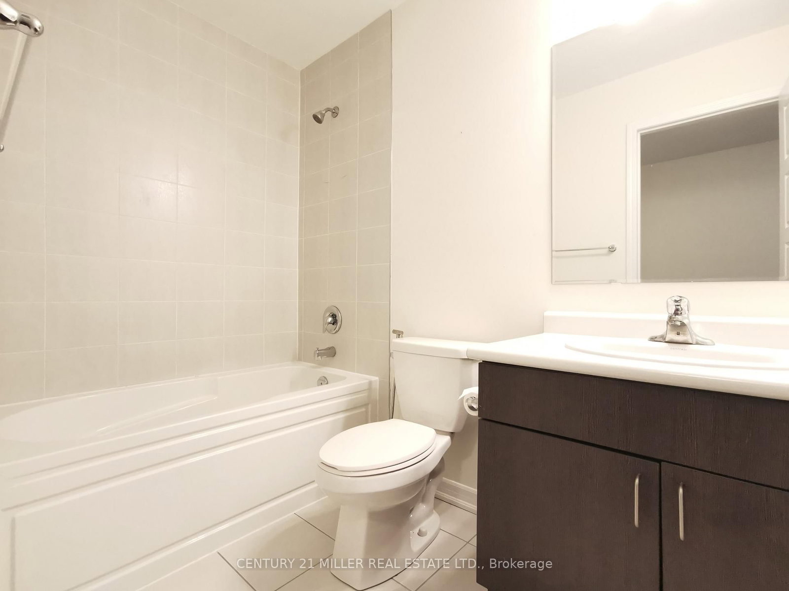 Townhouse for lease at 569 Laking Terrace, Milton, Ontario, L9T 9J3 - Clarke - MLS: W12945178