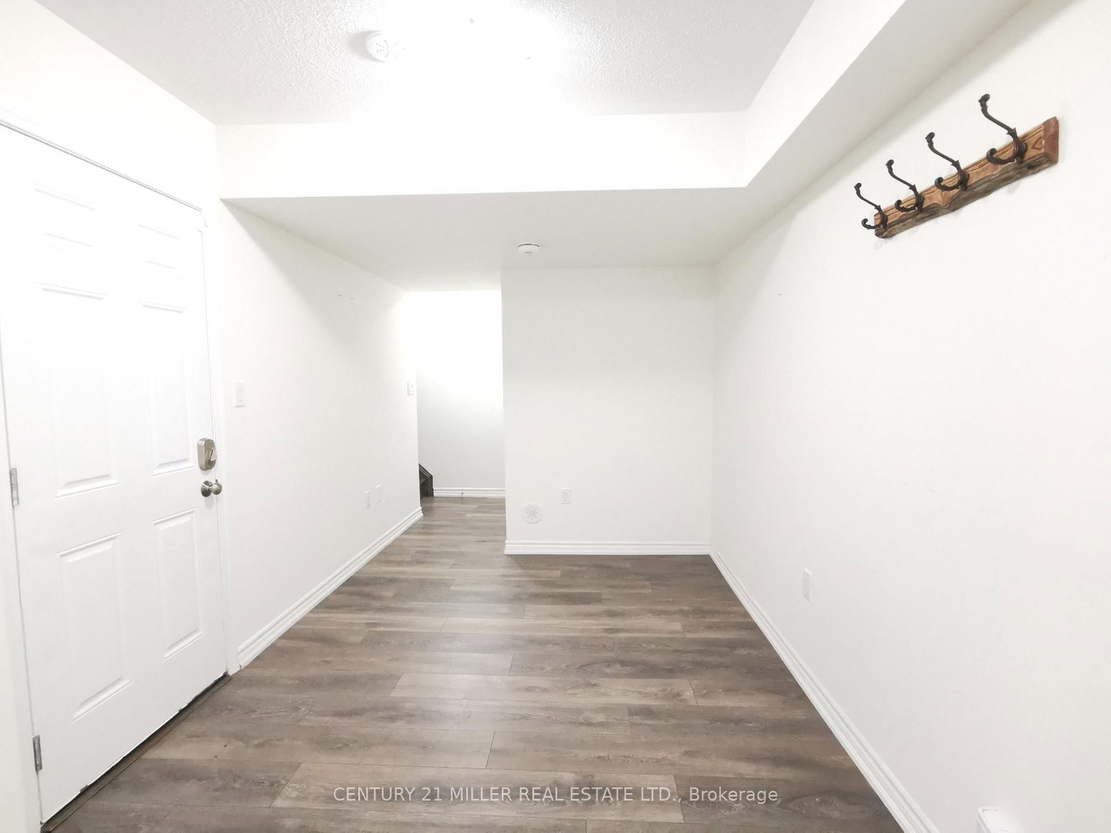 Townhouse for lease at 569 Laking Terrace, Milton, Ontario, L9T 9J3 - Clarke - MLS: W12945178