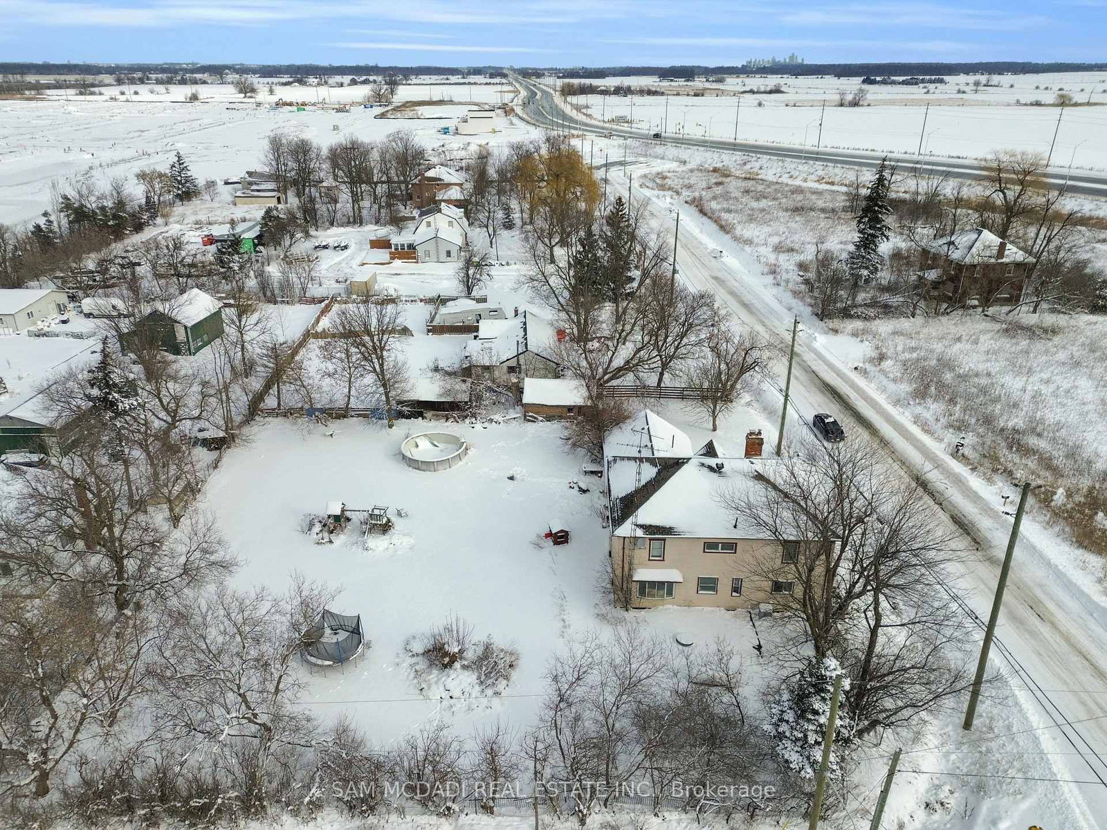 Detached House for sale at 10025 Britannia Road, Milton, Ontario, L9T 7G2 - Bowes - MLS: W12945368