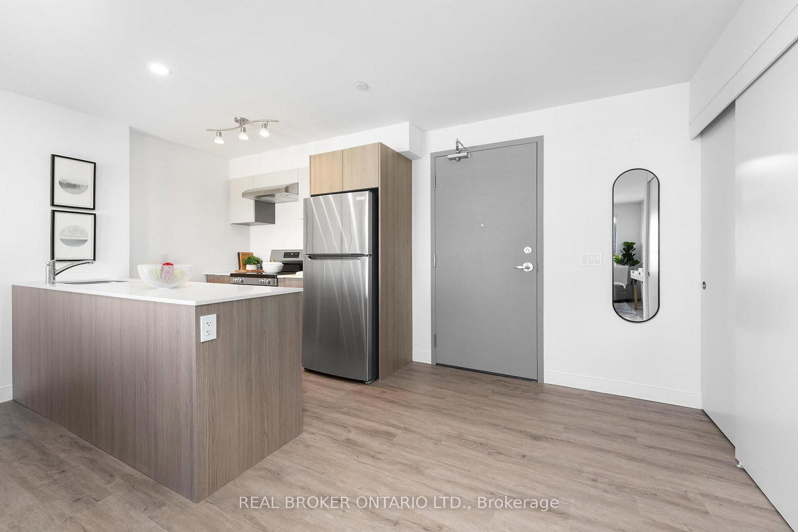 100 Manett Crescent, Unit 215 - Photo 11