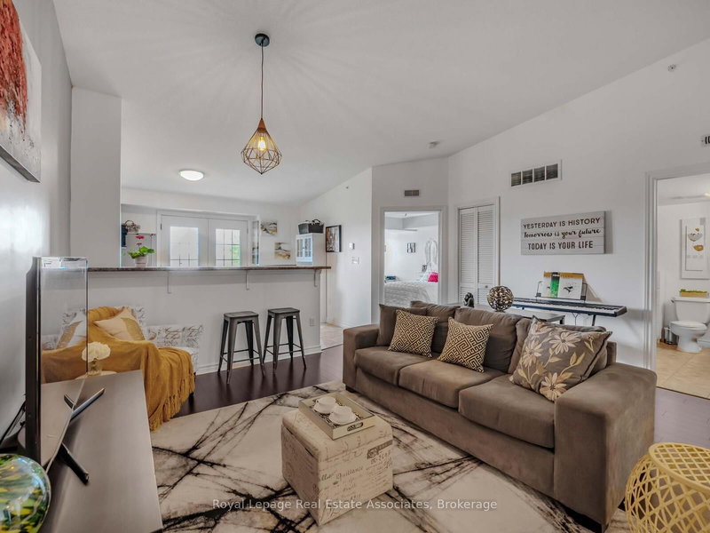 405 - 1390 Main St E, Milton, L9T 7S9 | Image 2