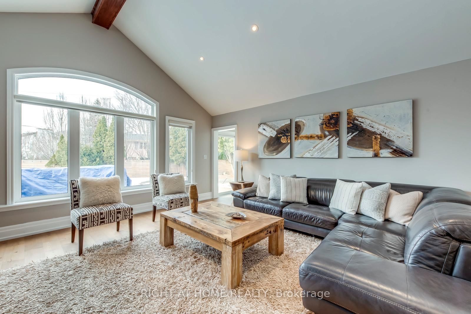 Detached House for sale at 204 Walkers Line, Burlington, Ontario, L7N 2C3 - Roseland - MLS: W12945668